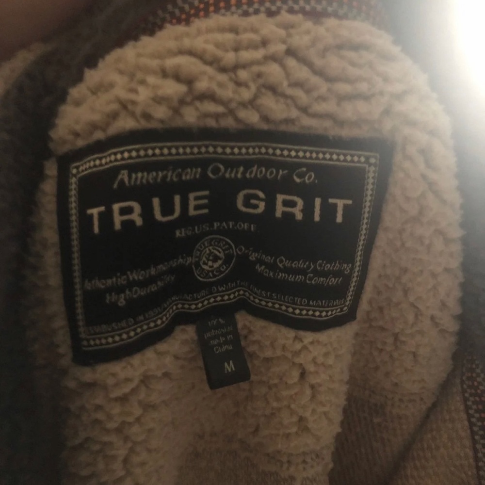 True grit pullover - Picture 3 of 3